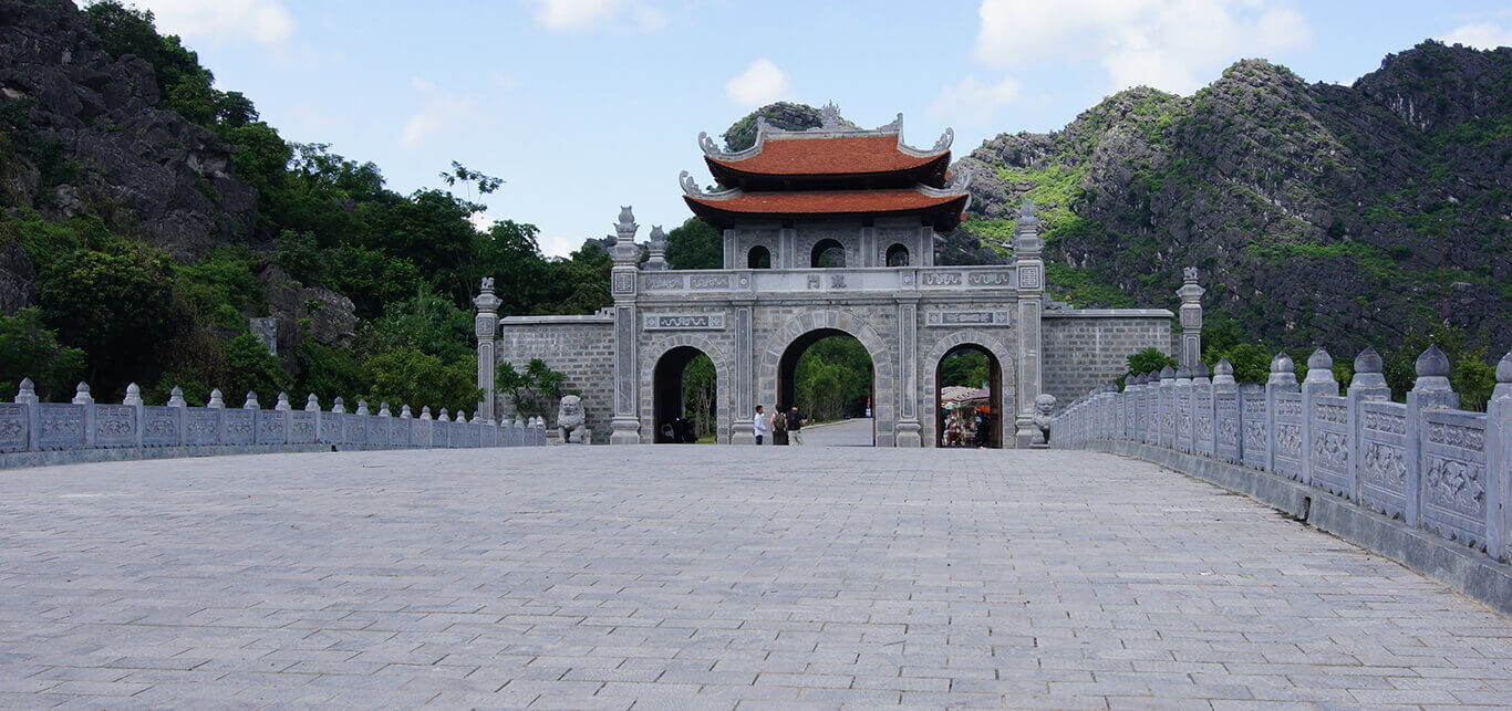 Hoa Lu - Trang An - Mua Cave