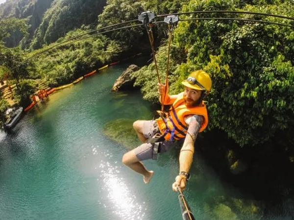 Paradise Cave and Dark Cave Tour